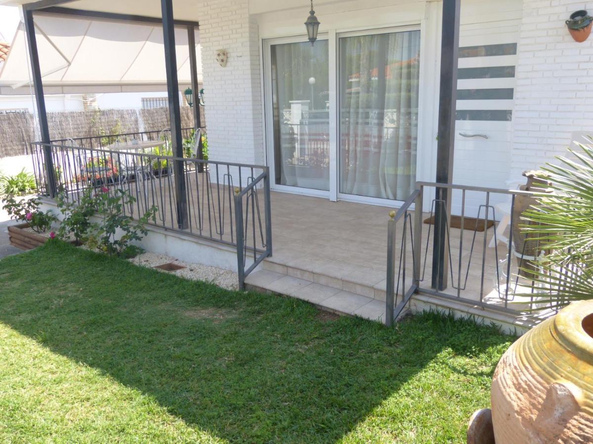 Exclusivo Chalet A Pie De Costa Alcanar Kültér fotó